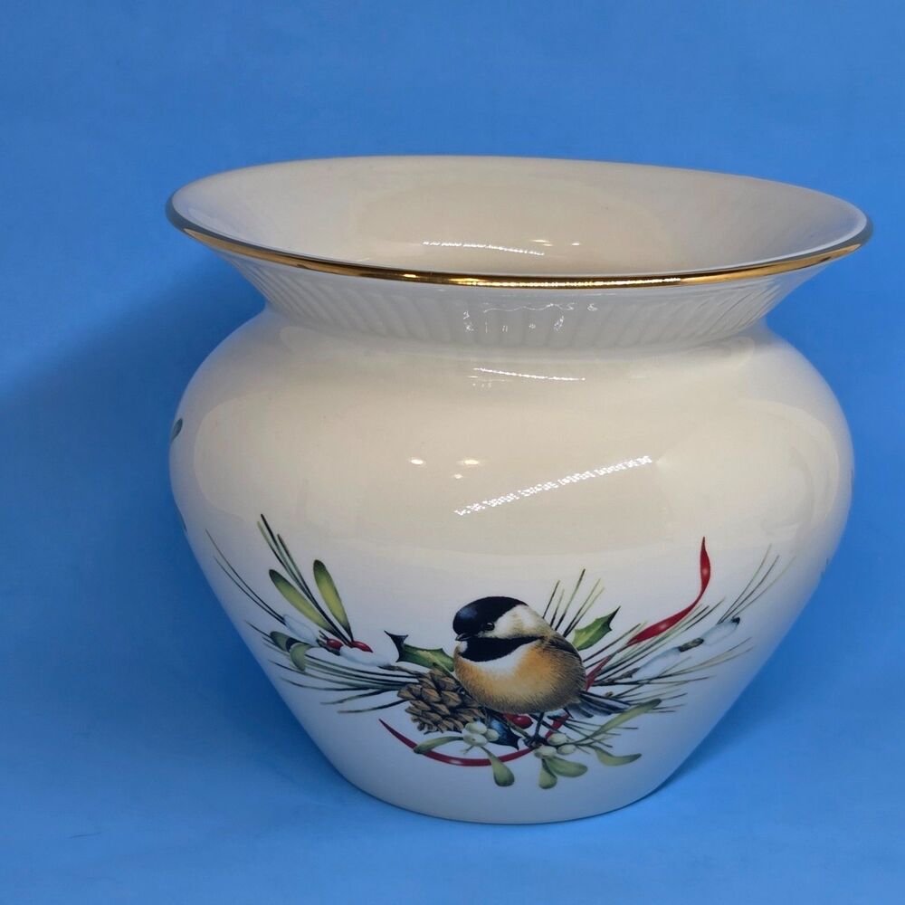 Lenox Winter Greetings Cachepot Planter Cardinal Chickadee Nuthatch Birds